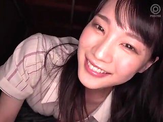 癒し系美女が魅せる密着空間でラブラブエッチと強引エッチ
