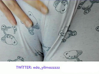 CAMELTOE- SWOLLEN PUSSY- MASTURBATE WITH PAJAMAS