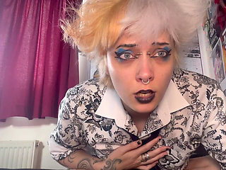 Goth Office Worker Has a Heart and Resus