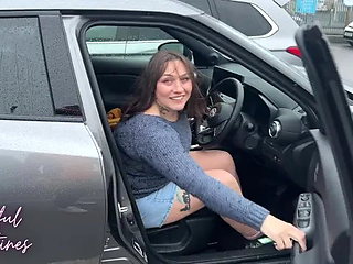 Creampie Cheating Mature Milf Wife as She Takes a Call from Her Husband