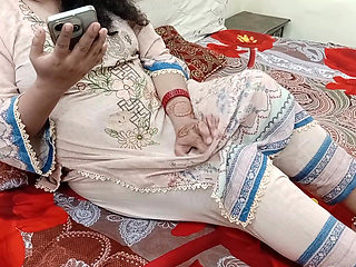 Desi Hot Stepmother Wants Sex Without Lover