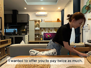 A young student came to clean the house to pay for her studies... but it didn't end with cleaning
