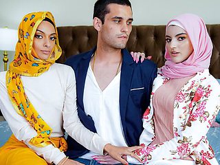 Vivid Julia James and Laynee James at curvy scene