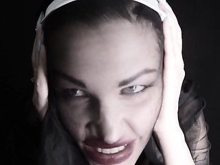 Diva del Tubo is a dark nun