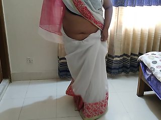 Indian Sexy Bhabhi (priya Chatterjee) Gets Fucked While Wearing Saree - Desi Homemade With Devar Bhabhi