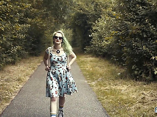 Naughty College Girl Linda Lush Gets Bukkaked by Flashers in the Woods