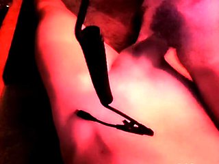 amateur nyxii fingering herself on live webcam
