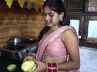 Jija Ne Apni Sali Ko Jangal Me Le Jaa Kar Choda