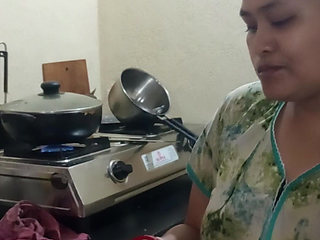 Husband Wife Full Deshi Sexy Video in Hindi