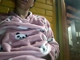 Loading Video Young Virgin Masturbates and Secretly Has Her Wet Pussy on the Balcony