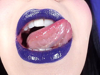 Addicted to My Beauty - Cigar and Blue Lipstick