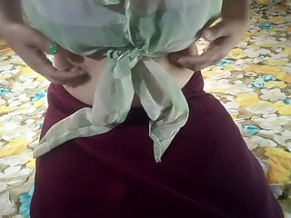 Bf sanga raat vari chikayera aauda ni kati na pugeko yo puti lai laado le