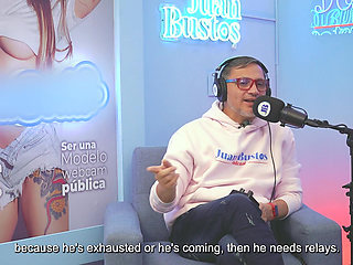 Nympho Gigidamessco Screams with Pleasure: Her Pussy Soaked by the Fuckmachine