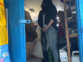 A warehouse worker fucked the manager hard right there on the boxes and put her in her place