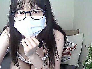 Erotic live chat with cute beautiful girl