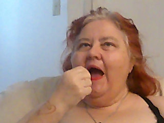 Mini Lipstic Chat Dressed