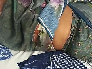 Nattukattai Tamil Aunty on Bed