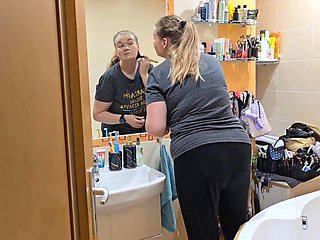 Blonde TS Housewifes Mirror Makeup Prep