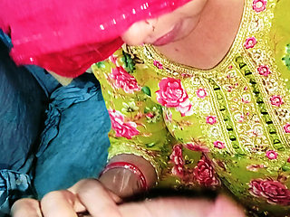 Horny Neha Bhabhi sucked luckyboy Ravi's dick non-stop and tried to make him cum in her mouth