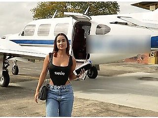 Colombian Model Fucks Her Assistant On A Private Jet While The Pilot Sees!