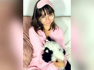 Amateur Webcam Teen Masturbates And Teases