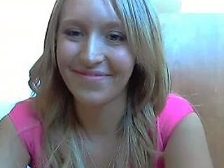 Amateur Webcam Chick Masturbates On Webcam More at