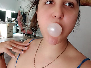 Doing Huge and Messy Bubblegum Bubbles - Bunny Looner