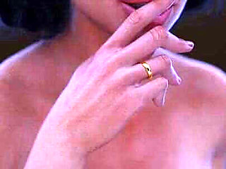 Milfy City [v0.6e] Part 59 Fucking Linda My Stepmom by Loveskysan69