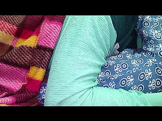 Desi Girl 1st Time Fucked at BF's House in Clear Hindi Audio Full Viral Video