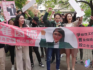 Mean Congresswoman, Xian'erai, Gets Blackmailed by Her Assistant