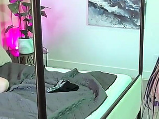 3 Hotwives, 2 Strap Ons