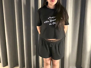 I Seduce A Taxi Driver At The Nightclub And Convince Him To Give Me A Creampie