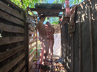 Outdoor Shower Couple