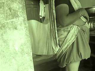 Indian housewife cooking romance porn video
