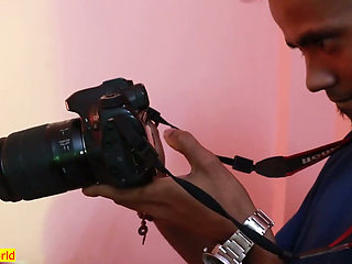 Indian 18yrs Photographer Gift First Sex to Famous Model! Hindi Sex