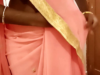 Desi Tamil Wife Renu’s Big Ass & Pussy Teased in Saree Post-hotel - Cuck Films! Indianhotwifex