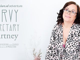 Curvy Secretary Courtney Loves Playing With Her Shaved Pussy