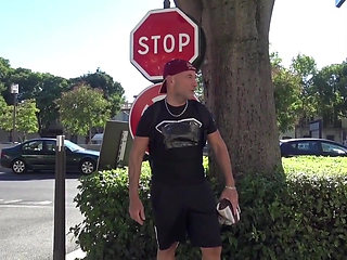 Cremapied by straight badboy in discret parking