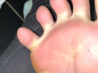 Amateur hottie solo masturbation