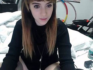 Brunette Solo Webcam Masturbation