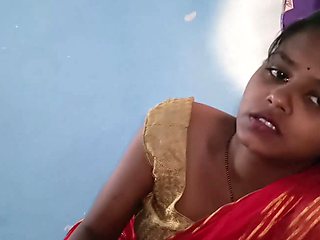 Indian babe wearing a saree gives a blowjob and rides