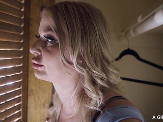 Leana Lovings Charms in Wild Squirting Friend Threesome