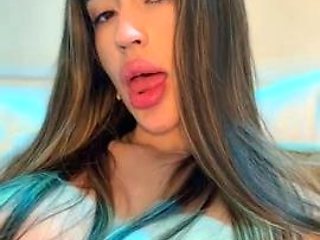 Big boobs milf masturbates with her dildo