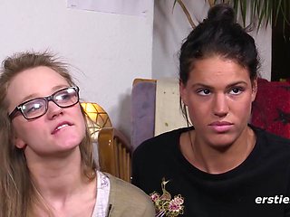 Ersties - Heiße Einladung nach Hamburg für geile Fingerspiele