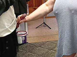 Stepmom the Courier with Sex