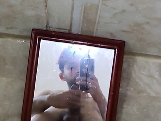 Mirror mirror on the wall, who's the hungest of them all