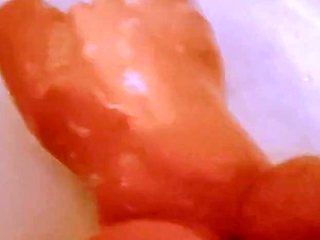Play with MILFS Pussy in the Bathtub Fantasy