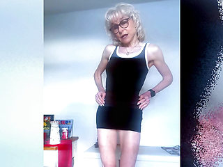 Cleaning Makes Me so Very Hot!