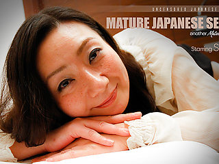 Mature Japanese Sexdate With A Naughty Milf