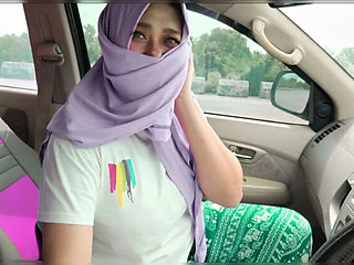 Indonesian Hijab Girl Blowjob Challenge in Car - Trying Not to Cum in Mouth